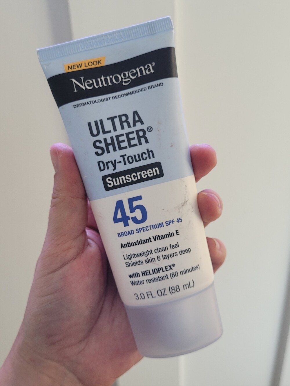 Neutrogena Ultra Sheer Dry-Touch Sunscreen, 3 OZ, SPF 45